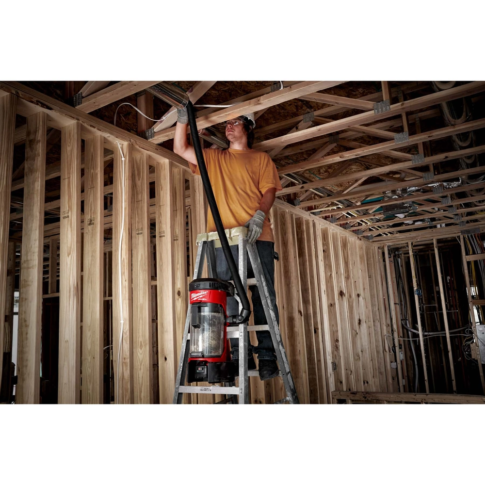 Milwaukee Tool® M18 FUEL™ 3-in-1 Backpack Vacuum - Runnings 