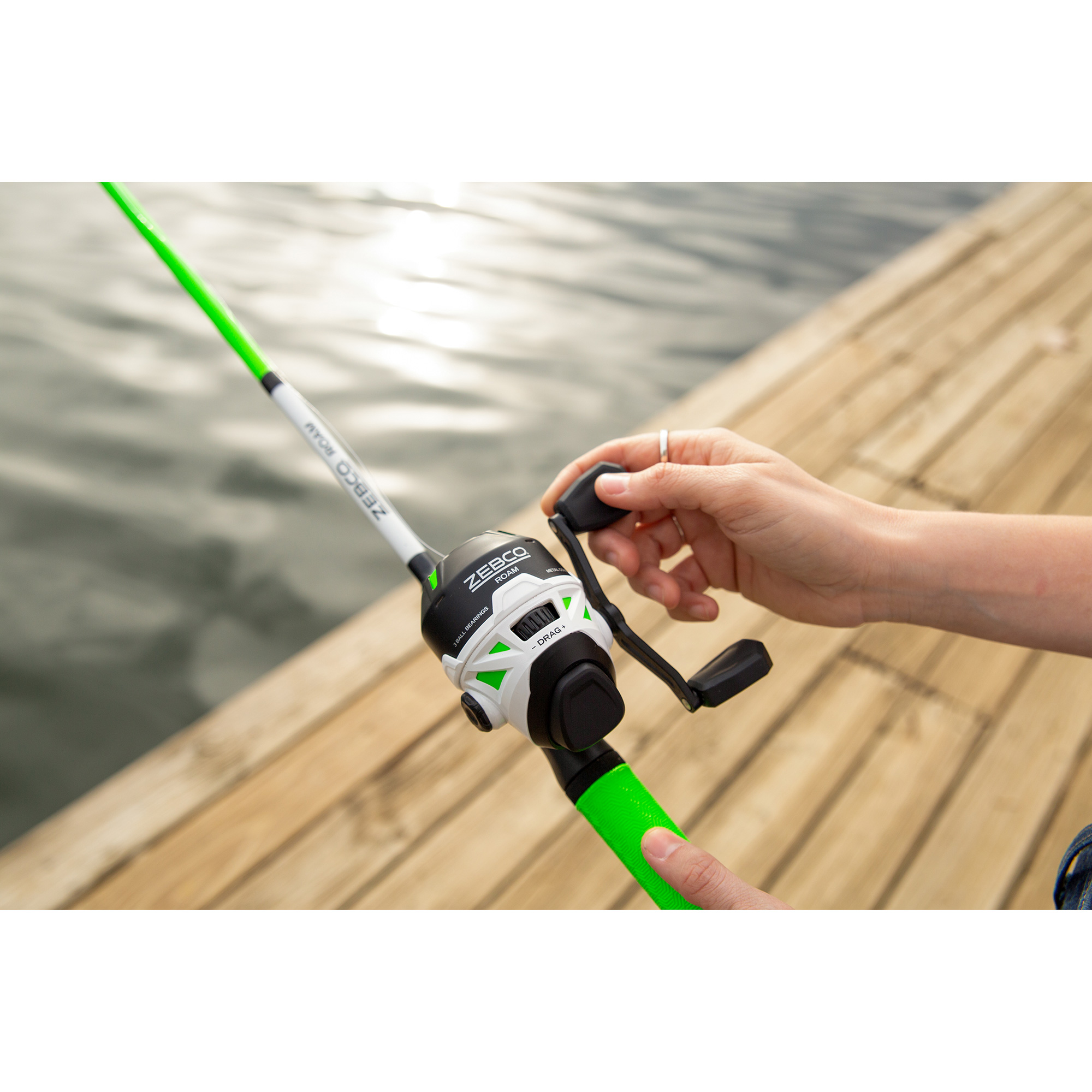 Zebco Roam Baitcast Reel and Fishing Rod Combo, Fiberglass Fishing Pole  with Split-Grip MaxTac Rod Handle, Lightweight Graphite Frame, Right-Hand