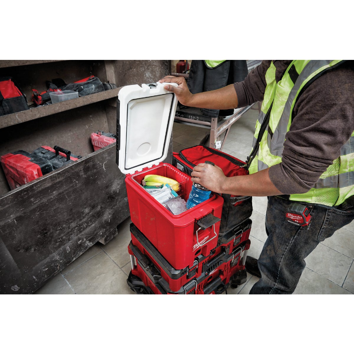 Milwaukee PACKOUT 16 Qt. Compact Cooler, Red/White View 1 of 3