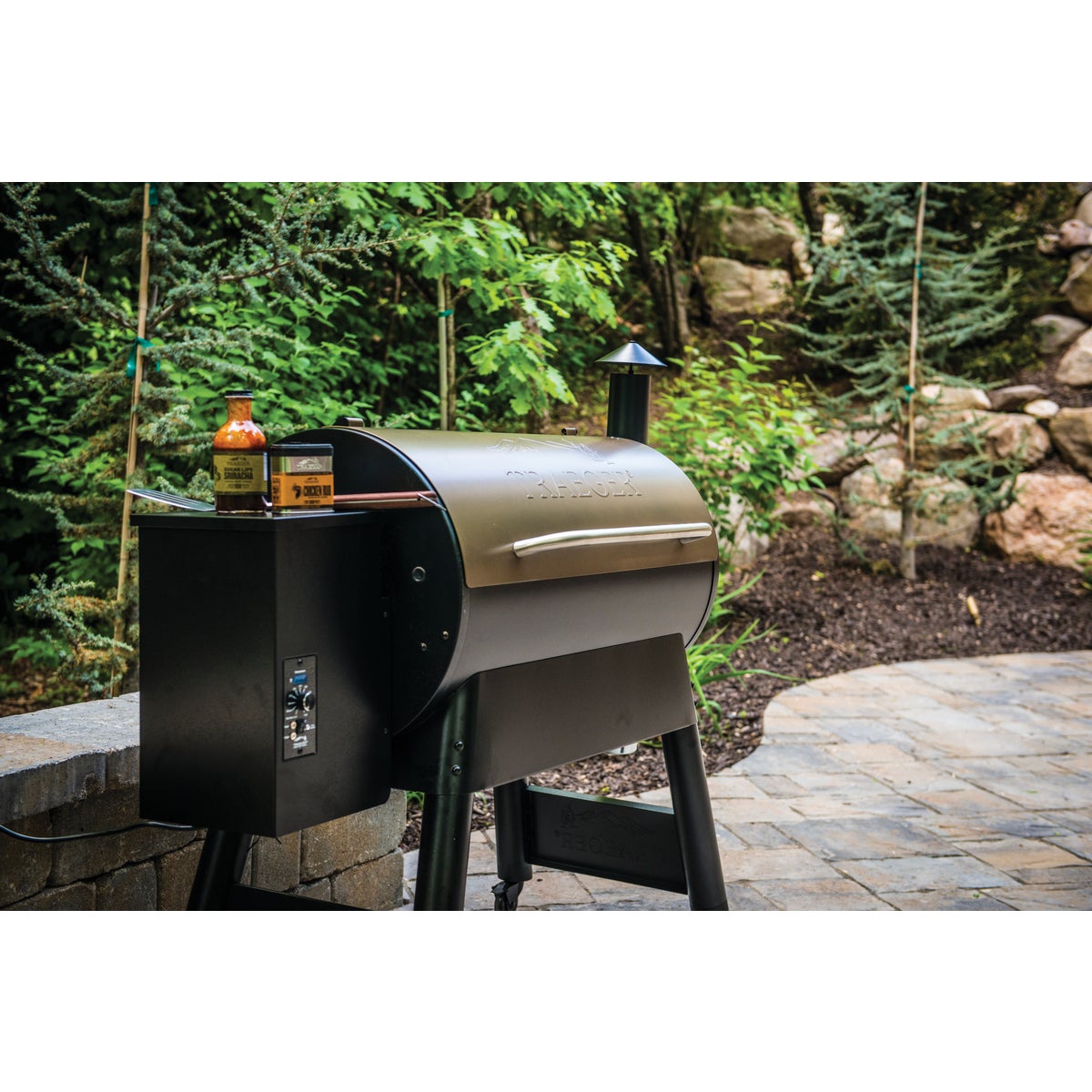 Traeger Pro Series 34 Wood Pellet Grill, Bronze View 4 of 11