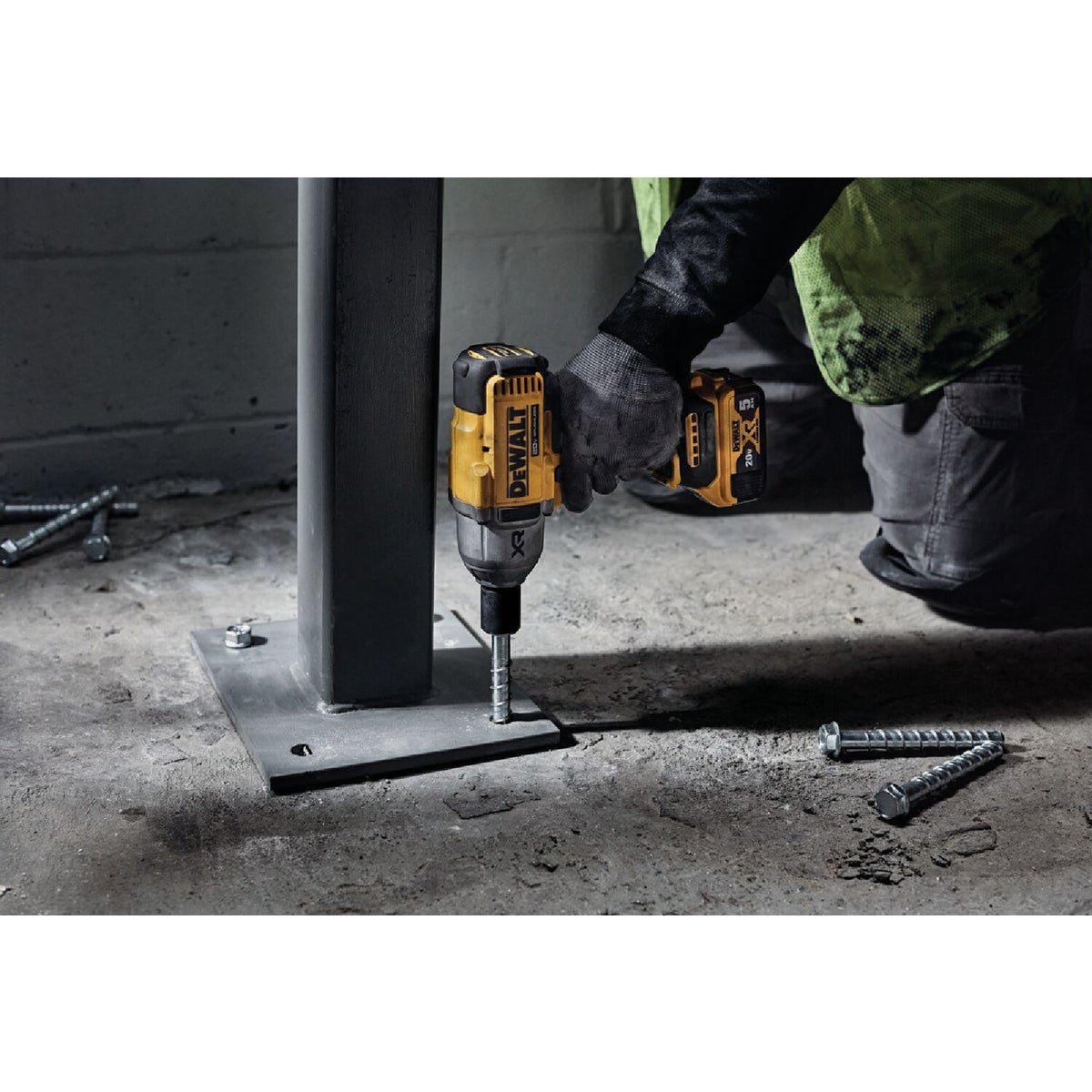 DEWALT 20V MAX XR Brushless 1/2 In. High Torque Cordless Impact Wrench Kit with Hog Ring Anvil & 5.0 Ah Battery & Charger View 3 of 7