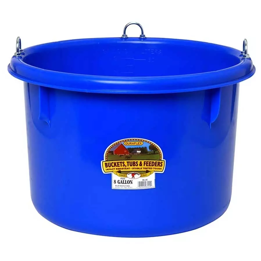 Little Giant 8 Quart Plastic Bucket Runnings