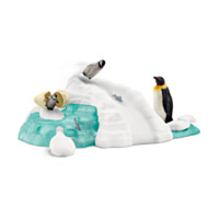 Schleich Penguin Family Fun Toy Playset